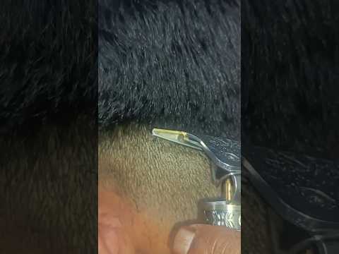 #youtube #viral #momos #viralvideo hairstyle|| v- shaped haircut for men||haircut#shorts#