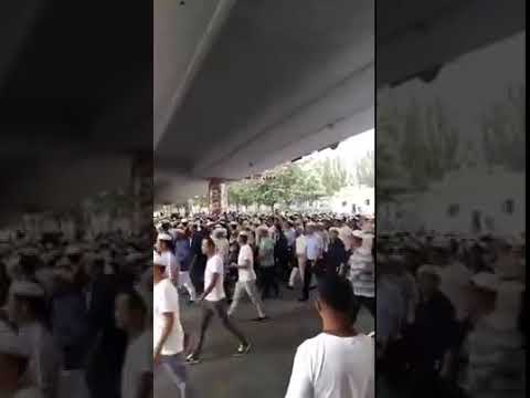 中国穆斯林突发大游行 吼声震天 Muslims’ Demonstration in China