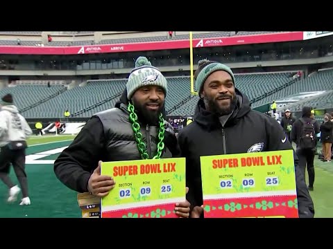 Eagles honor Philadelphian making a change in the community