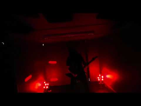 REBEL WIZARD - Drunk on the wizdom of unicorn semen (live @the Wizard's Crypt)