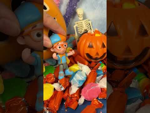 Blippi Counts Down to Halloween! Sing Along! #blippi #toys #halloween