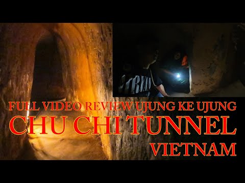 CHU CHI TUNNEL Crawling Experience! Scary!