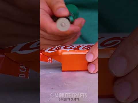 Making a small toy helicopter using Coke cans