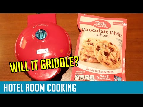 Betty Crocker Chocolate Chip Cookie Mix * Will It Griddle? * Hotel Cooking * Dash Mini Griddle