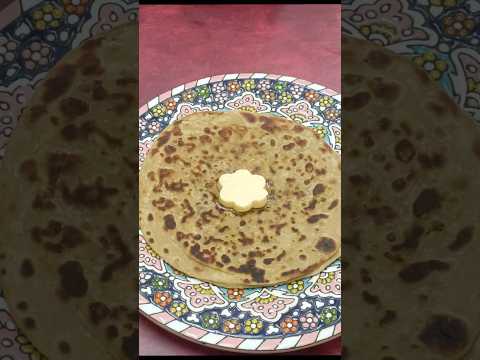 Mooli ka Paratha #shorts #youtubeshorts #moolikaparatha