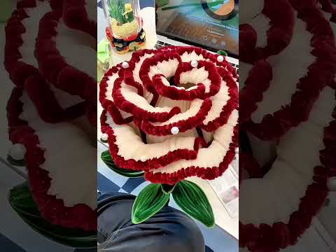 DIY pipe cleaner rose flower gift#diy #flowers #gift #craft #handmadegifts #rose #diyashion #ribbon