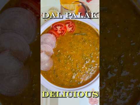 Delicious 'Dal Palak' recipe 🤤 #dalpalakrecipe #palakdalrecipe #shorts #ytshorts #msdrasoi