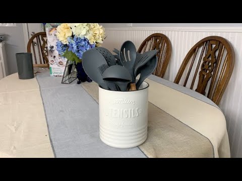 Heavy-Duty DOWAN Kitchen Utensil Holder Review ~ Vintage Charm