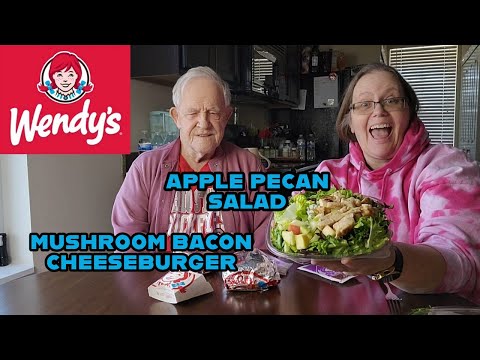 Wendy's Mushroom Bacon Cheeseburger and Apple Pecan Salad Review #foodreview #honestfoodreviews