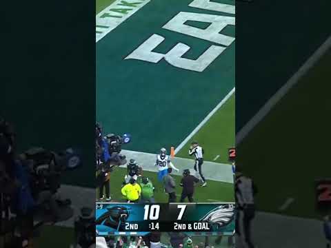 Jalen Hurts CONNECTS with DeVonta Smith for 4-YARD TOUCHDOWN 🦅🔥 Eagles vs Panthers Highlights