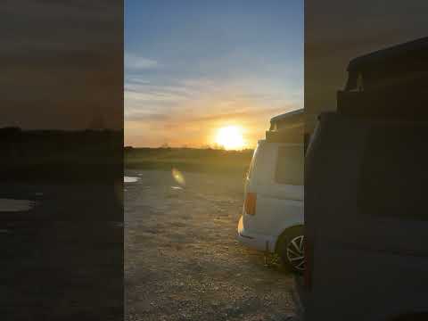 More Campervan VW California Ocean sunsets like this ❤️ #vwcalifornia #campervan #vwcaliforniaocean