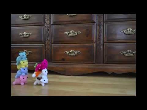 Kitty Mod Amigurumi Crochet Stop Motion Animation