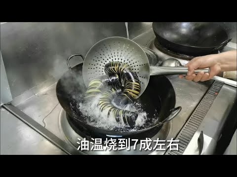 厨师长研究出一道新菜，做成了成本低利润高的招牌菜，日赚一千多