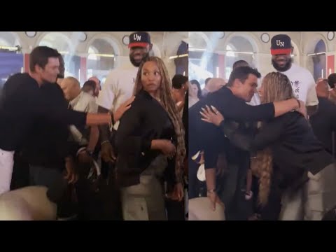 Tom Brady ignores LeBron & scared SAVANAH JAMES from behind her!