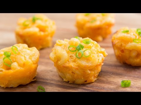 MINI MAC AND CHEESE CUPS