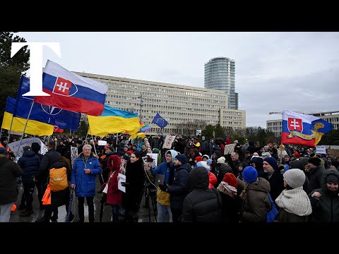 Thousands protest in Slovakia after prime minister meets Putin in Moscow