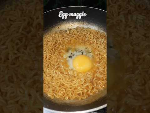 Egg Maggie #eggmaggie #maggie #maggilover #shorts #foodie #cooking #ytshorts #recipe