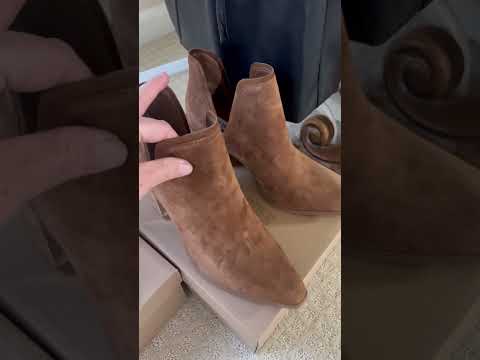 Nordstrom Anniversary Sale | Favorite Boots Review | #over40style #nordstromanniversary #over40