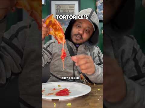 The Best Pizza In Chicago?! Tortorice’s in West Town with Cousinn Vinnie #foodreview