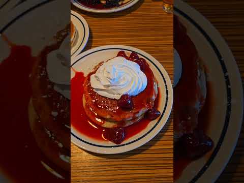 👉🏽 We LOVE pancakes! #ihop #ihoppancakes #pancakes #foodtravel #travel #travelvlog #foodie