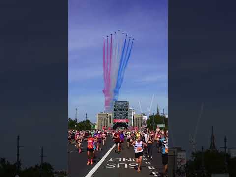 Red Arrows fly over Great North Run Tyne Bridge