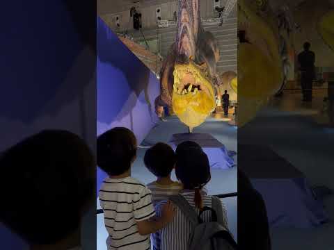 横浜の大恐竜展でスピノサウルスに会った！！