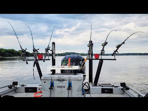 Catfishing Tournament On A MASSIVE RIVER!! (Rock Creek Classic)