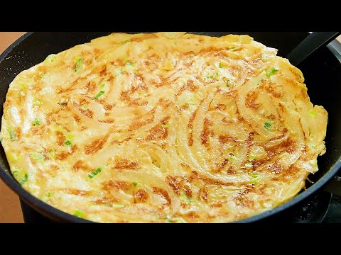 simple home cooking :: Simple Omelette with Onion (Fried Eggs with Onion)