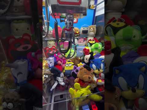 Sprunki Stuck Inside Claw Machine 😮 #shorts #clawmachine #arcade #fnaf #sprunki