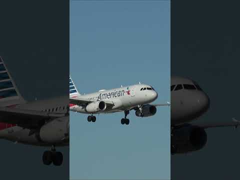 American Airlines A319 landing at Chicago O'Hare Int'l Airport (ORD)