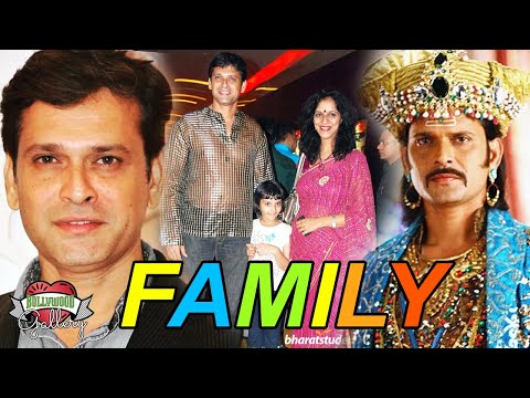 Sameer Dharmadhikari Family, Parents, Wife, Daughter, Career