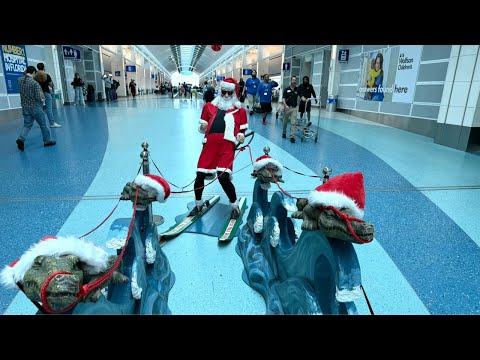 Florida: Christmas Season Jacksonville International Airport (@thanandasworld) Live