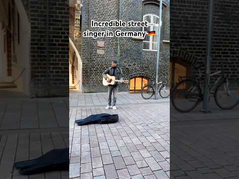 Street Singer in Germany 🇩🇪 #nehasinghvlogs #streetsingers #lübeck #germany #nehasinghvlogs