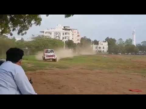 Gypsy overturned while practicing at Saifia College Ground in Bhopal, Mud Rally.😳