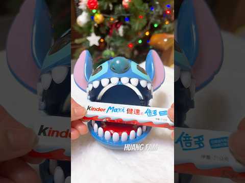 STITCH DENTIST EATING KINDER MAXI CHOCOLATE