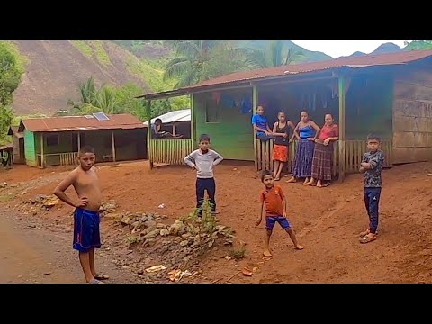 “They don’t like Tourists here!”🇬🇹 | Off the beaten path - Guatemala