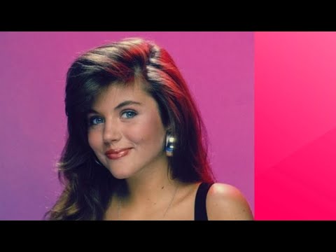 SEXY TIFFANI THIESSEN PHOTOS: ICONIC SEXY PHOTOS