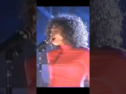 Whitney Houston's Unforgettable Performance of 'I Have Nothing': A Vocal Masterclass #whitneyhouston