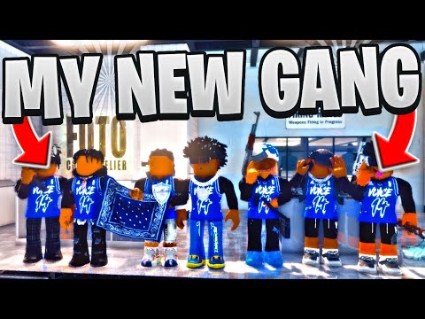 I MADE MY OWN GANG AND WE HAD OUR FIRST WAR IN THIS ROBLOX HOOD GAME