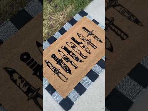 Cutting right into spooky season 🔪 @freyamadedecor slayed this killer doormat with Flex Seal Spray!