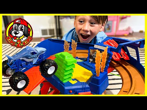 NEW 2024 Monster Jam WORLD FINALS SUPERCHARGE SPEEDWAY Playset | Unboxing & Play!