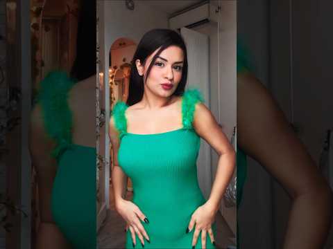 Avneet Kaur looks beautiful in green #avneetkaur #hotlook #shortvideo #shorts #youtubeshorts