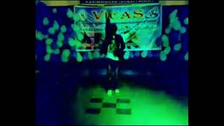 Naresh rockstar dance in Freshers Party (2009).