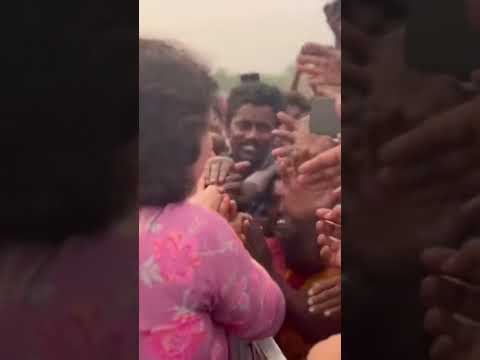 Priyanka Gandhi shake hand   gives to telangana people #shorts #election #priyankagandhi #congress