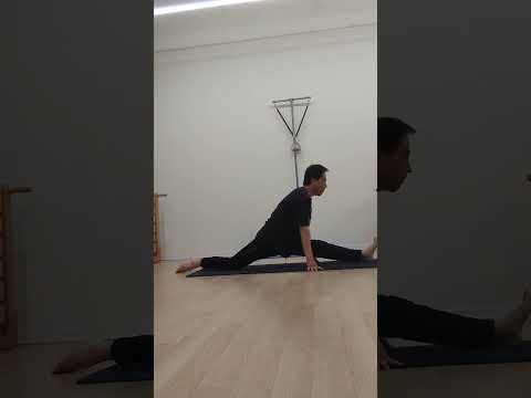 yoga hanumanasana /front split/요가하누만아사나(대원숭이자세)앞으로 다리찢기