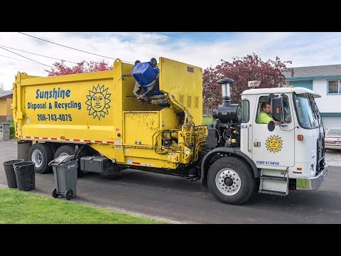 Autocar ACX - Heil MultiTask SL Garbage Truck