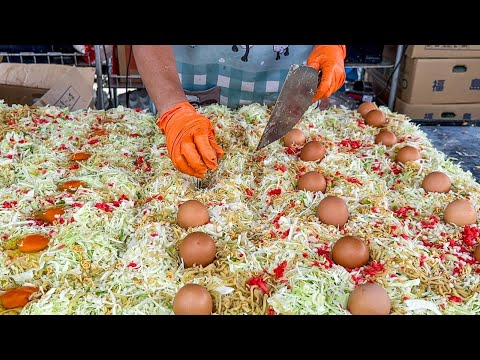 japanese street food - okonomiyaki お好み焼き