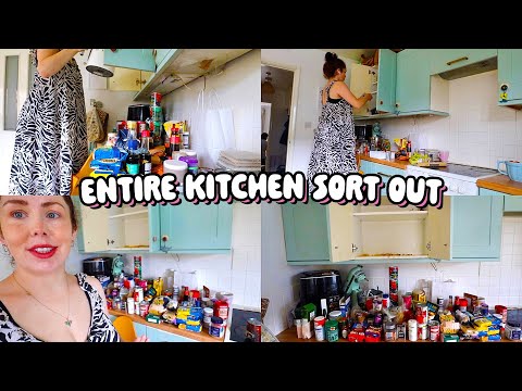 DECLUTTER AND ORGANISE MY ENTIRE KITCHEN WITH ME | Kitchen Organisation and Meal Plan | Moving Vlogs