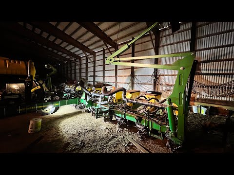 Accent Lighting On The Planter!