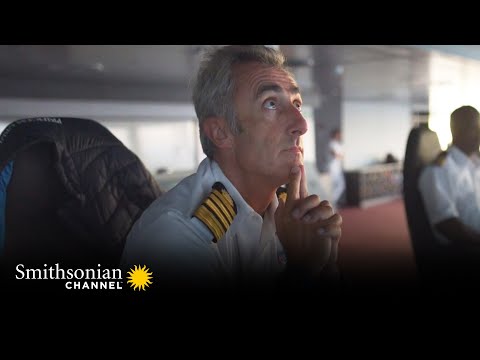 A Cruise Ship Faces Dangerous Malfunction as it Approaches Port 🛳 Mighty Cruise Ships | Smithsonian